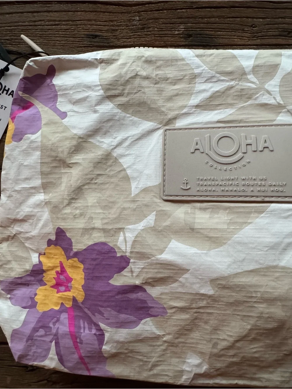 NWT Aloha Collection Mini Pouch In Makana Lavande Orchid Pattern